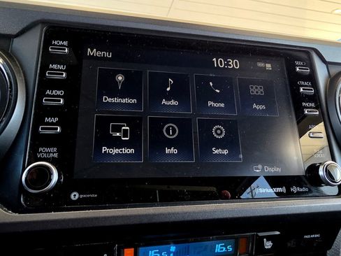 Used 2020 Toyota Tacoma TRD Sport AWD/4WD image 31