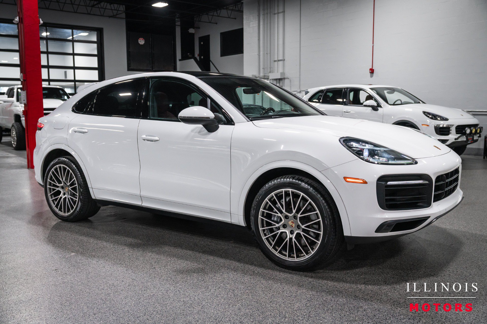 Used 2022 Porsche Cayenne Platinum Edition AWD/4WD image 7