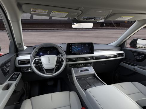 New 2026 Lincoln Aviator 2WD image 12