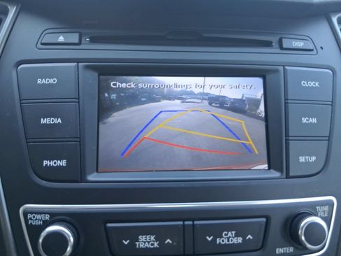 Used 2017 Hyundai Santa Fe Sport FWD image 18