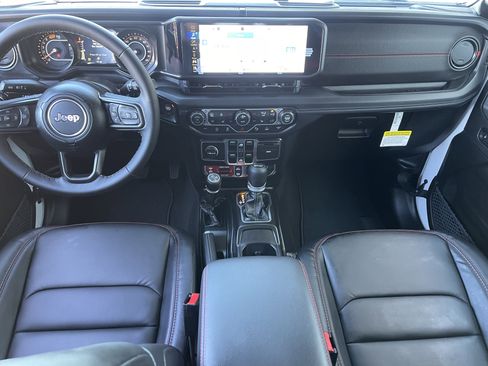 New 2026 Jeep Wrangler Unlimited Rubicon image 25