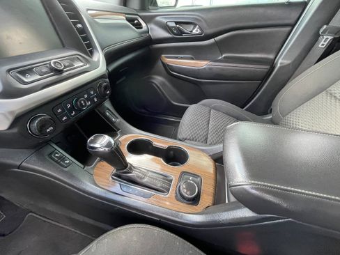 Used 2017 GMC Acadia SLE w/ Driver Alert Package I image 15