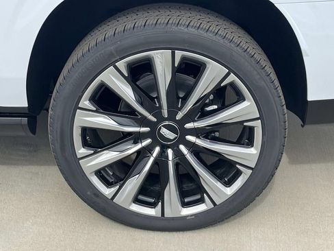 New 2026 Cadillac Escalade ESV Luxury w/ Touring Package image 11