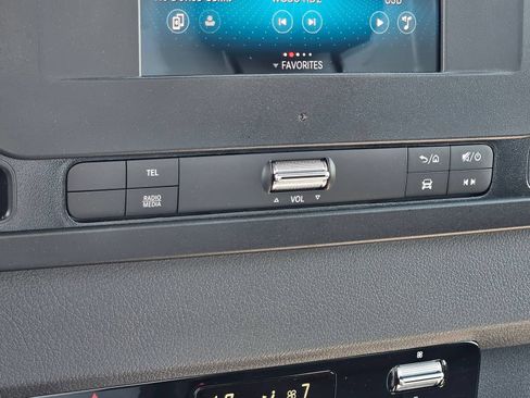 New 2024 Mercedes-Benz Sprinter 4500 image 25