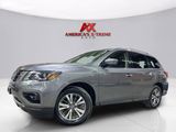 Used 2019 Nissan Pathfinder SV image 2