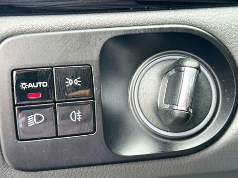 Used 2019 Porsche Cayenne image 11