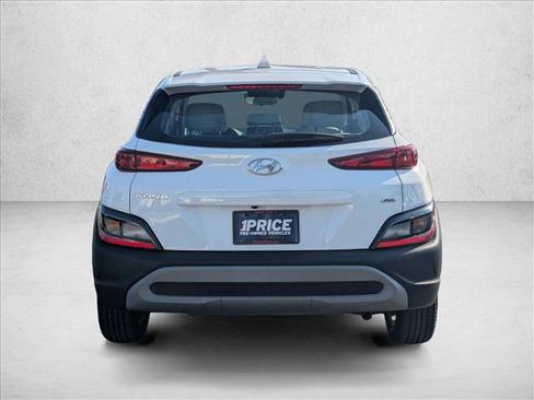 Used 2023 Hyundai Kona SE image 6