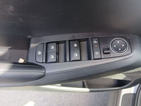 New 2026 Kia Seltos LX image 13