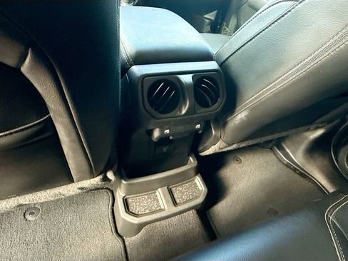 Used 2021 Jeep Wrangler Unlimited Sahara image 27