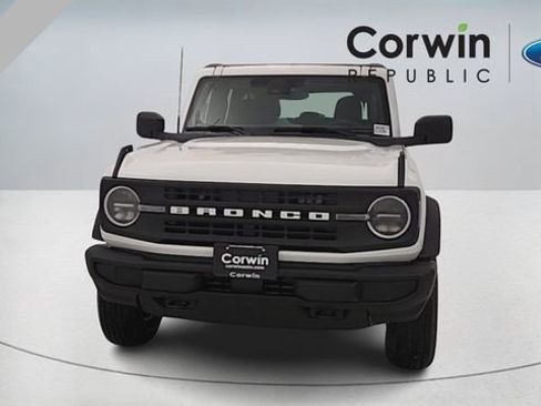 New 2025 Ford Bronco 4-Door AWD/4WD image 2