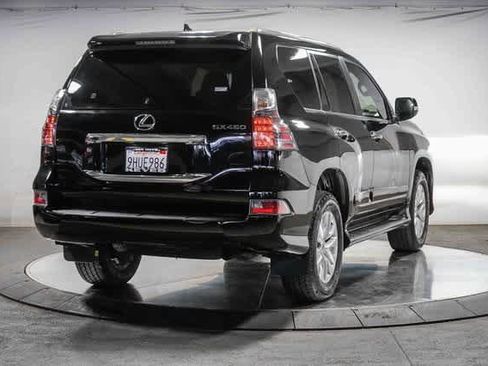 Used 2019 Lexus GX 460 Premium image 4