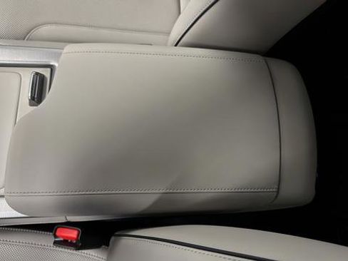 Used 2024 Hyundai Palisade Calligraphy image 20