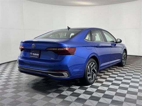 Used 2024 Volkswagen Jetta SEL image 10