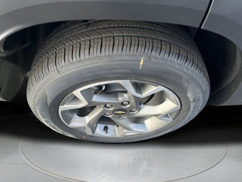 New 2026 Chevrolet Trax LT image 9