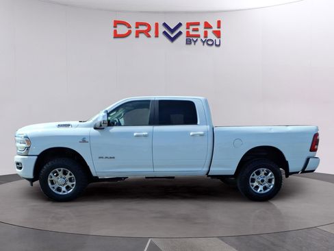 Used 2024 RAM 2500 Laramie AWD/4WD image 2