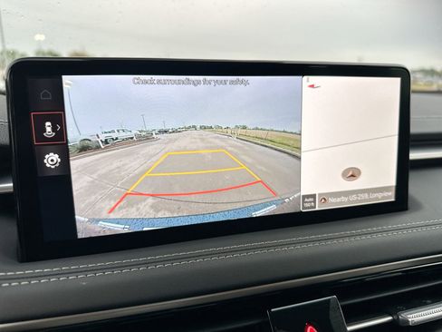 Used 2024 Genesis G70 2.5T image 14