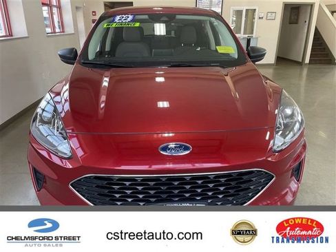 Used 2022 Ford Escape SE w/ Cold Weather Package image 1