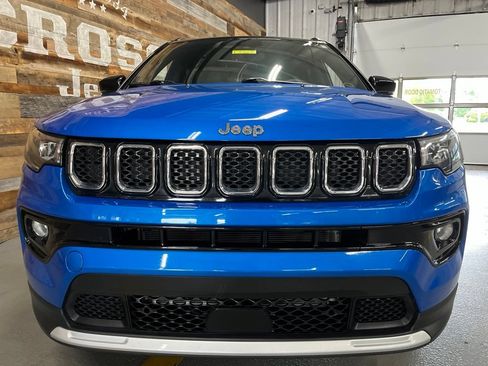 Used 2023 Jeep Compass Limited AWD/4WD image 65