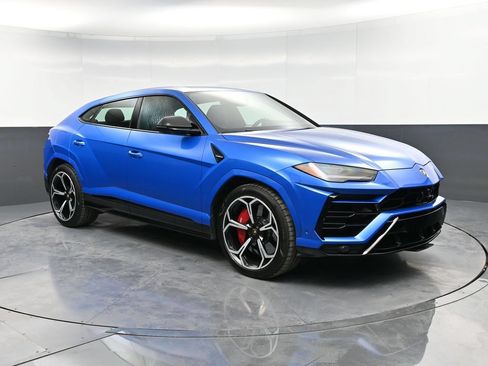 Used 2022 Lamborghini Urus AWD/4WD image 10