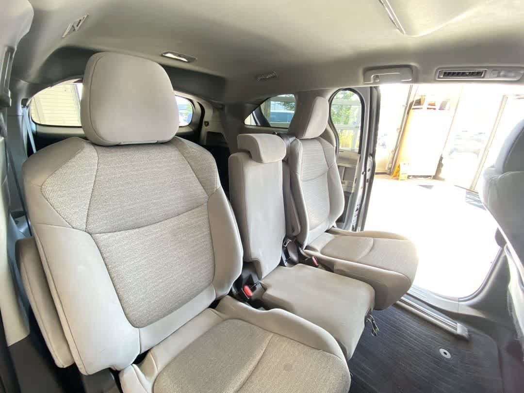 Used 2023 Toyota Sienna LE AWD/4WD image 23