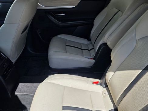 Used 2024 MAZDA CX-90 Plug-In Hybrid w/ Preferred AWD/4WD image 9