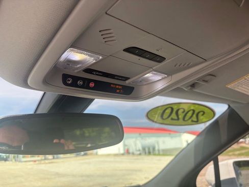 Used 2020 Chevrolet Blazer LT FWD image 28