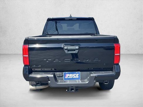 Certified 2024 Toyota Tacoma TRD Off-Road image 6