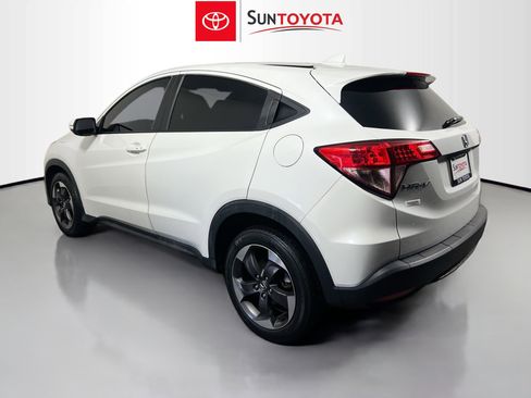 Used 2018 Honda HR-V EX image 6