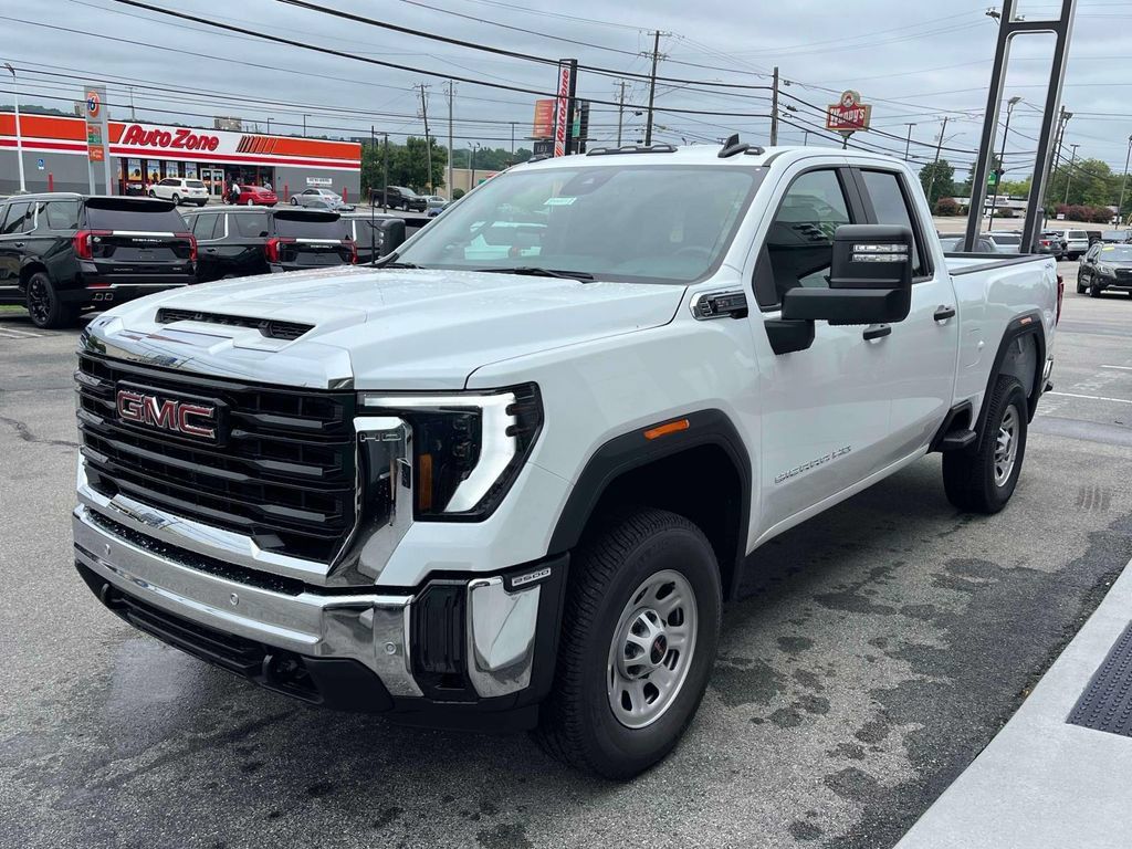 New 2026 GMC Sierra 2500 Pro w/ 1SA Pro Safety Plus Package AWD/4WD image 7