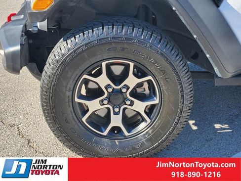 Used 2022 Jeep Wrangler Unlimited Rubicon w/ Cold Weather Group image 14