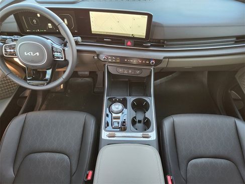 New 2026 Kia Carnival SX image 19