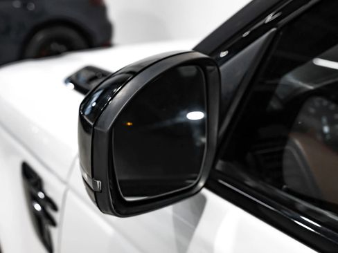 Used 2019 Land Rover Range Rover Sport HST image 35