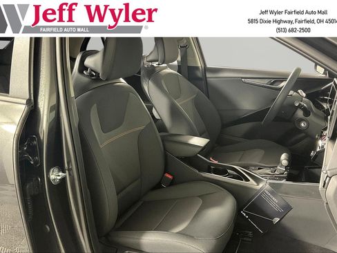 New 2026 Kia Niro LX FWD image 18
