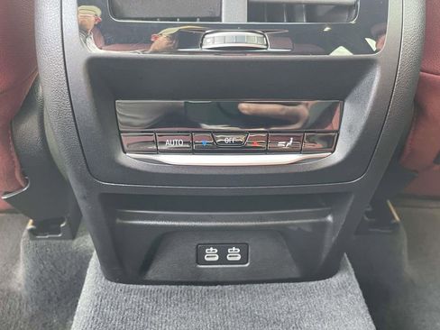 Used 2024 BMW X3 xDrive30i w/ Convenience Package w/ZPA image 13