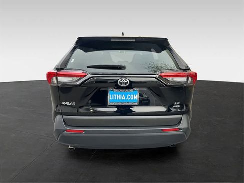 Used 2024 Toyota RAV4 LE image 5