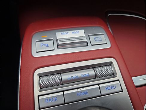 Used 2023 Genesis GV70 3.5T Sport w/ Sport Prestige Package image 21