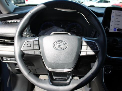 Used 2024 Toyota Grand Highlander Platinum image 31