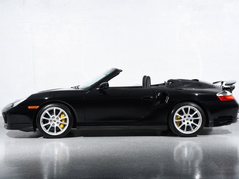 Used 2005 Porsche 911 4 Cabriolet AWD/4WD image 11