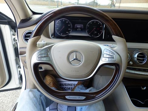 Used 2016 Mercedes-Benz S 550 4MATIC Sedan image 20