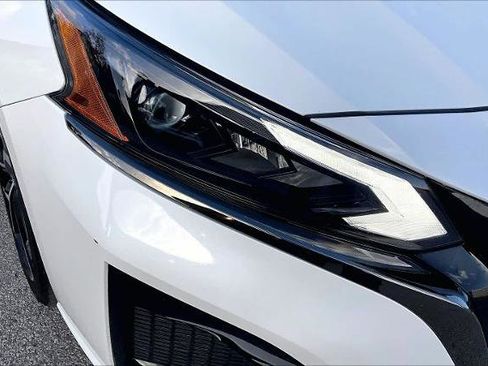 Certified 2023 Nissan Altima 2.5 SR image 26