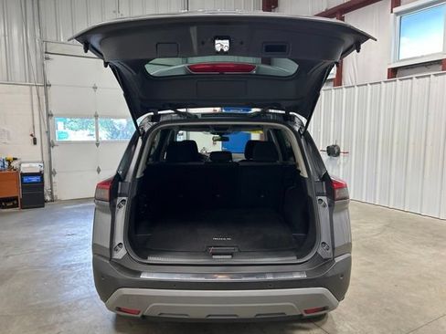 Used 2023 Nissan Rogue SV AWD/4WD image 20