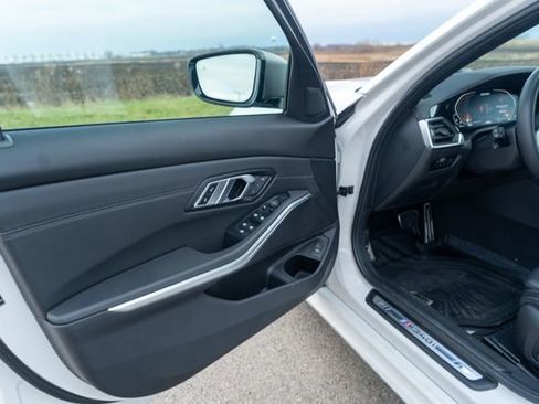 Used 2021 BMW M340i xDrive M340i xDrive w/ Driving Assistance Package image 17