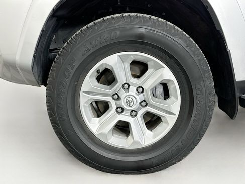 Used 2024 Toyota 4Runner SR5 image 11