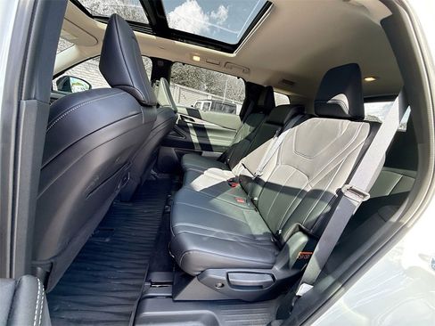 Used 2025 INFINITI QX60 Luxe image 27