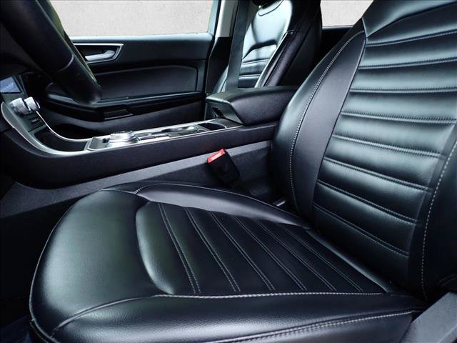 Certified 2024 Ford Edge SEL AWD/4WD image 12