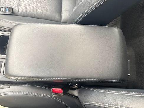 Used 2018 Subaru Outback 2.5i Limited image 32