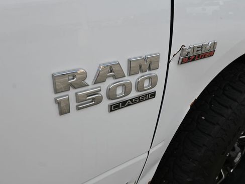 Used 2019 RAM 1500 Lone Star image 16