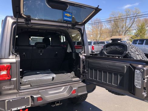 New 2026 Jeep Wrangler Unlimited Rubicon image 17