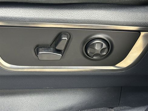 Used 2019 RAM 1500 Limited w/ Advanced Safety Group image 16