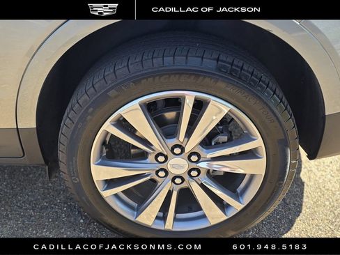 Certified 2025 Cadillac XT5 Premium Luxury FWD image 26